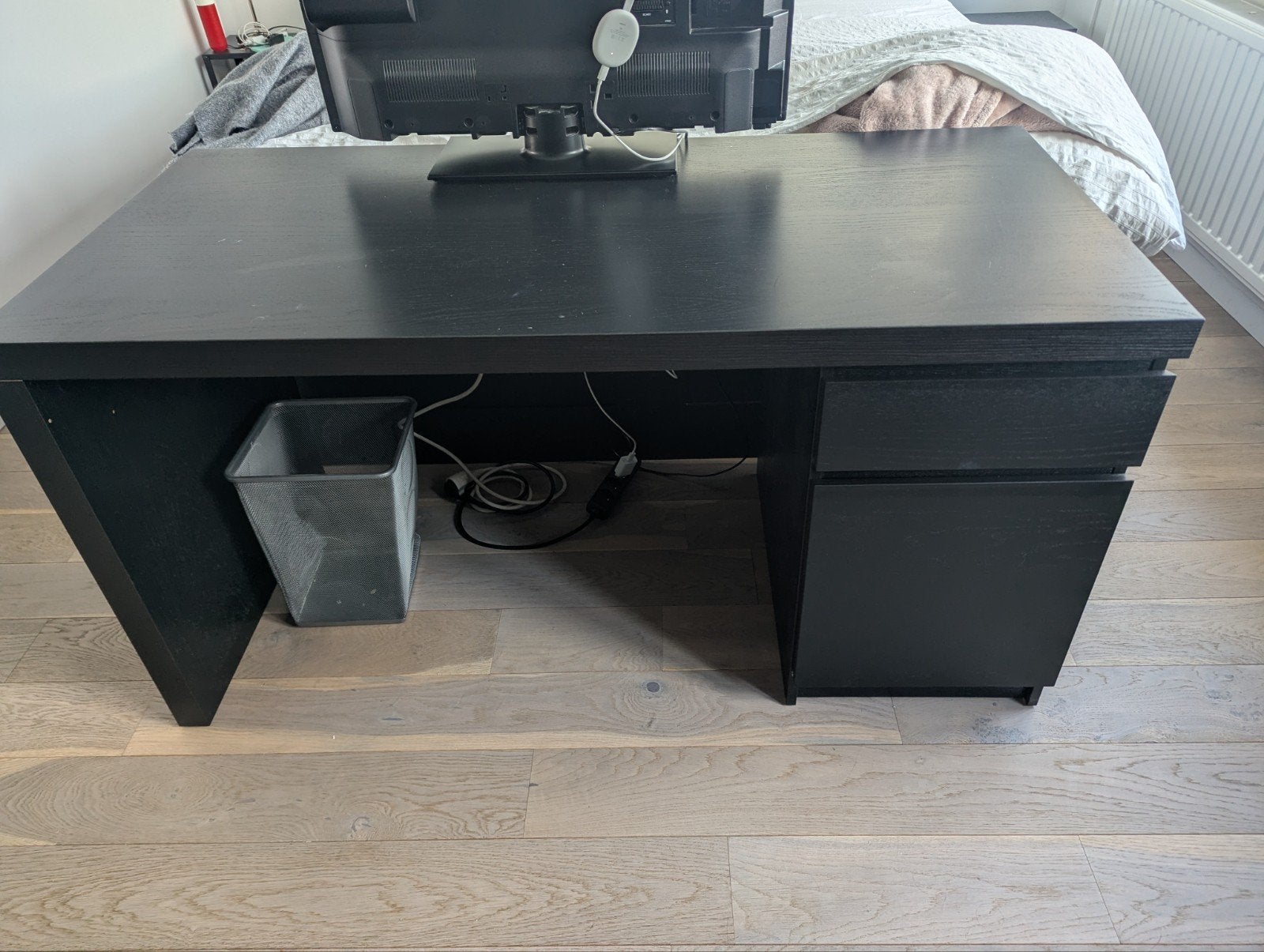 bureau Ikea bruin zwart, Huis en Inrichting, Bureaus, Ophalen, IKEA, Bruin
