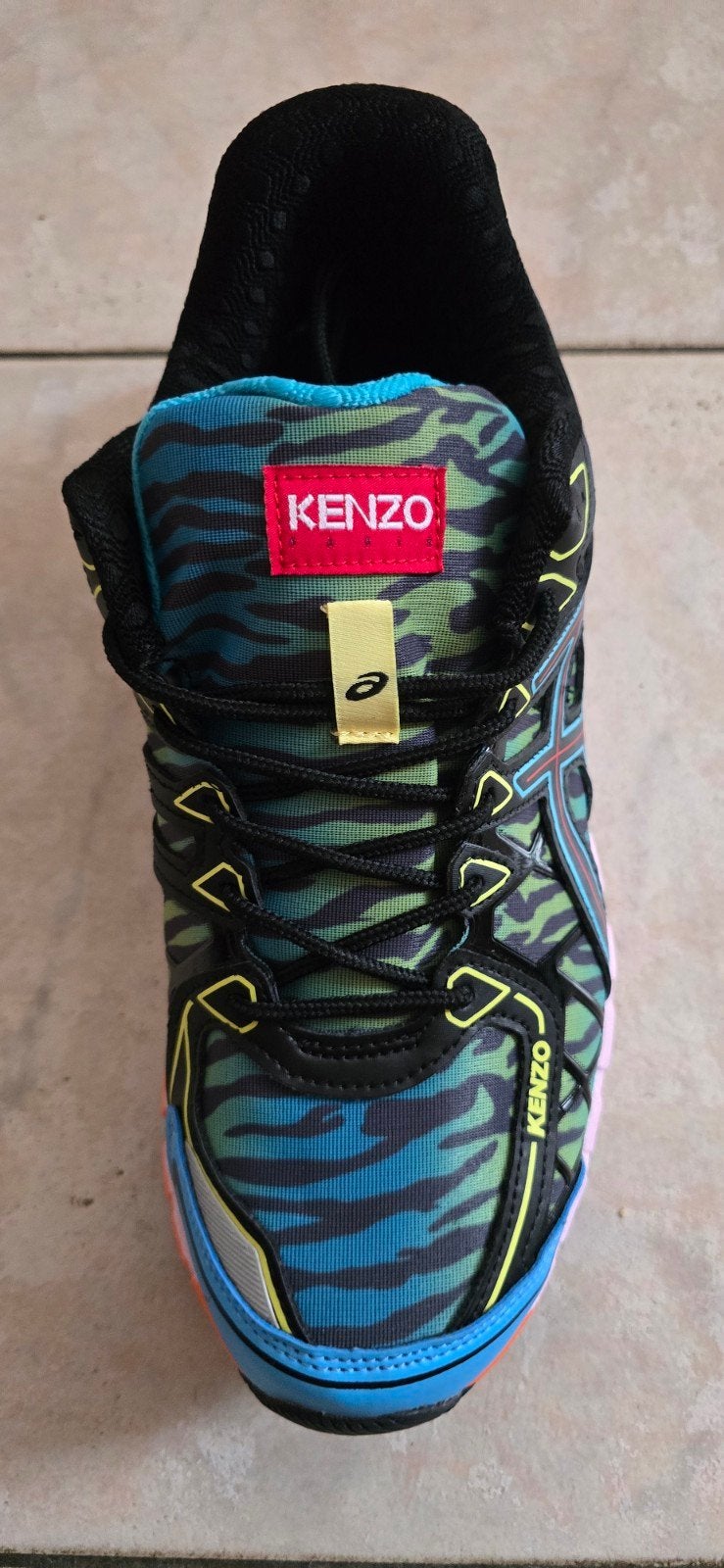 Asics gel kayano 20 , kenzo 44, Enlèvement ou Envoi, Neuf, Chaussures