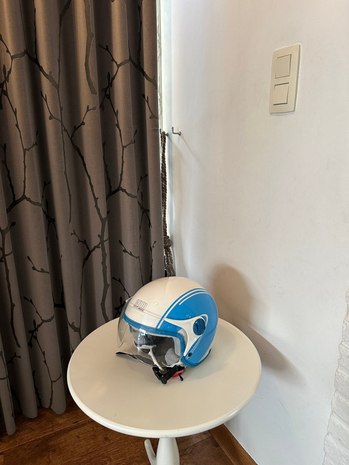 GCM kinder helm kinderhelm met vizier 51-52 cm zgan, Ophalen, Zo goed als nieuw