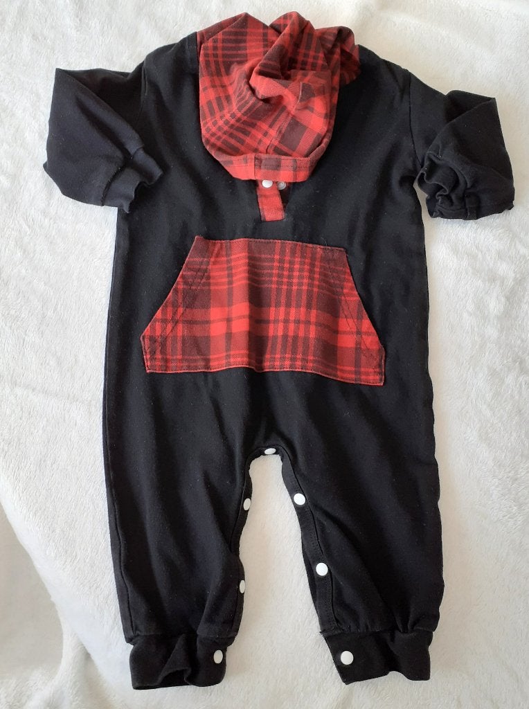 Baby boxpakje stoer zwart rood met ruitjes Shein 74, Ophalen of Verzenden, Nieuw, Jongetje of Meisje, Pakje