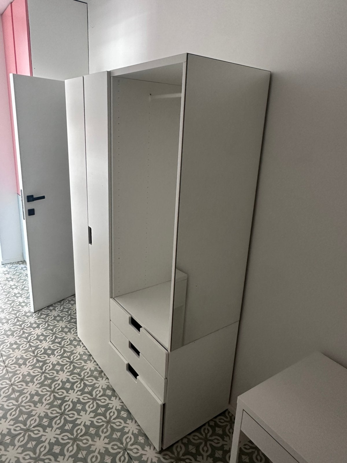 Ikea micke bureau /kast, Ophalen, Gebruikt