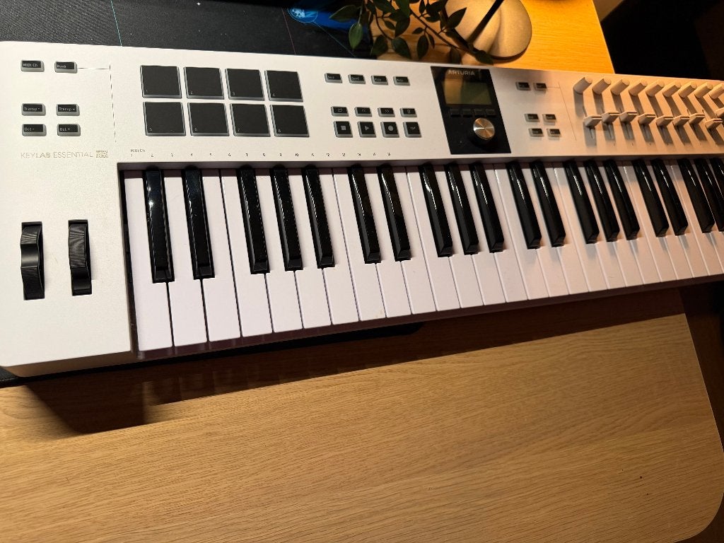 Arturia Keylab Essential 49 MK3, Muziek en Instrumenten, Midi-apparatuur, Ophalen, Zo goed als nieuw