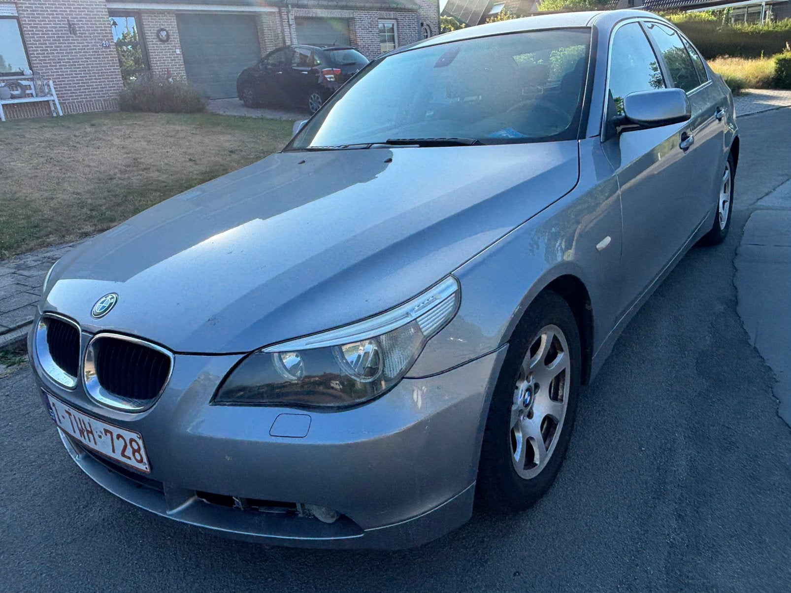 Bmw 520i 2.2 benzine/afgekeurd op de keuring/ export, Autos, BMW, Argent ou Gris, 4 portes, Entreprise, Boîte manuelle