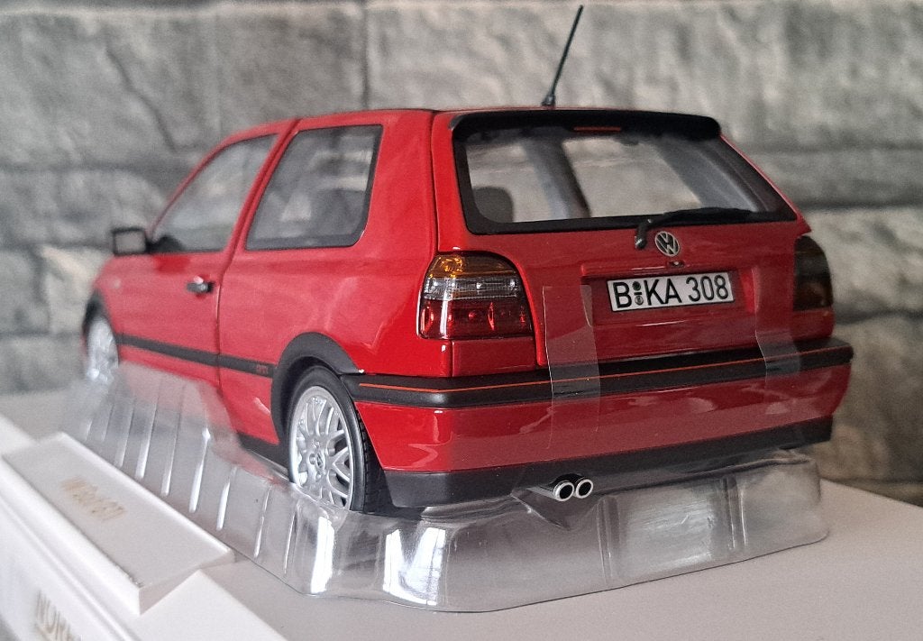 Vw Volkswagen golf 3 GTI 20ème anniversaire Red 1/18éme, Hobby & Loisirs créatifs, Neuf, Enlèvement ou Envoi, Voiture, Norev