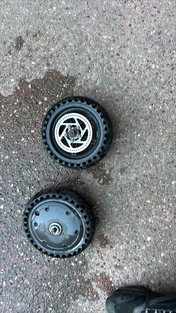 Step banden elektrisch step, Fietsen en Brommers, Steps, Ophalen, Zo goed als nieuw