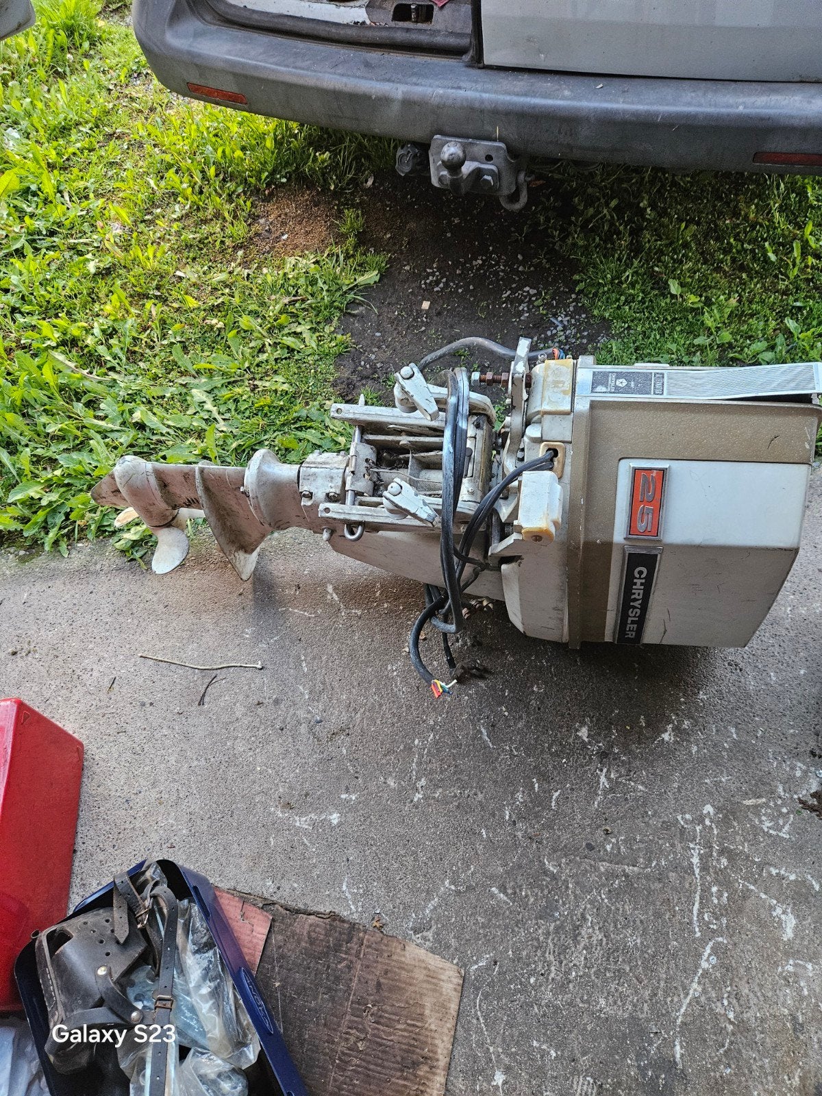 Motor voor boot chrysler, Ophalen
