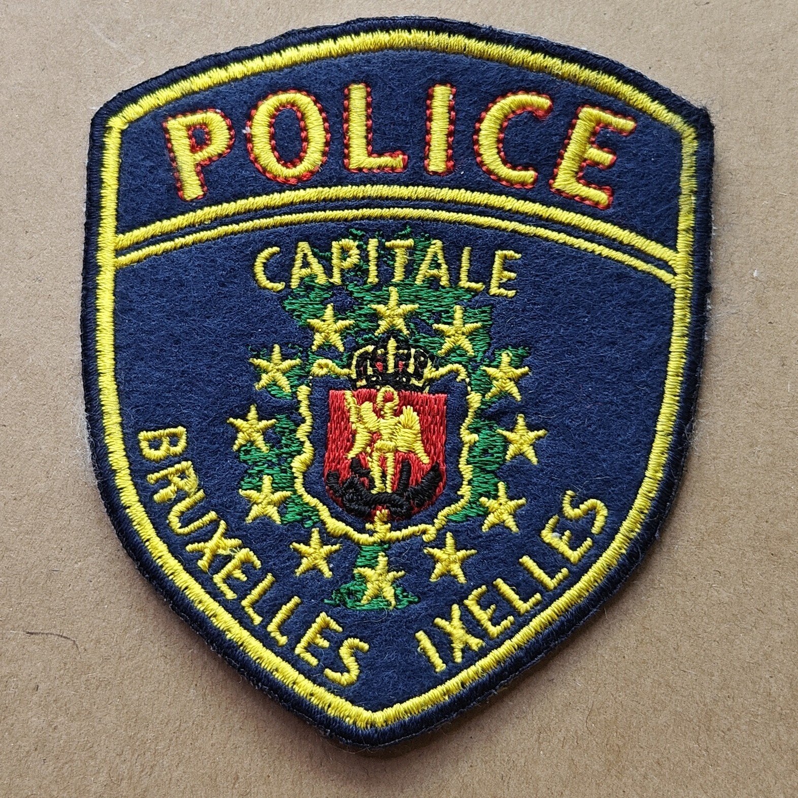 PZ Bruxelles-Capitale

Police de Bruxelles-Ixelles, Collections, Enlèvement ou Envoi, Emblème ou Badge