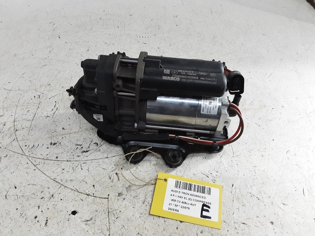 DIVERS DIVERS Audi e-tron Sportback (GEA) (4KE616005E), Autos : Pièces & Accessoires, Auto-Union-Straße  1,
85057  Ingolstadt, DE