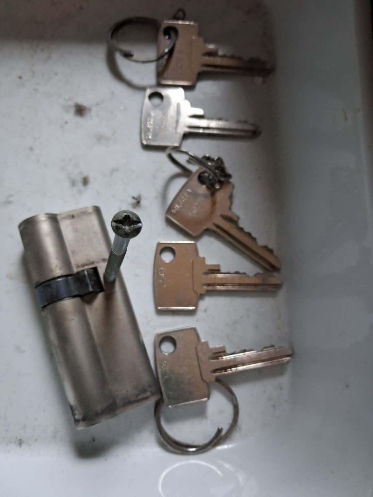 deurslot voor deur met 5 sleutels, Doe-het-zelf en Bouw, Ophalen, Gebruikt