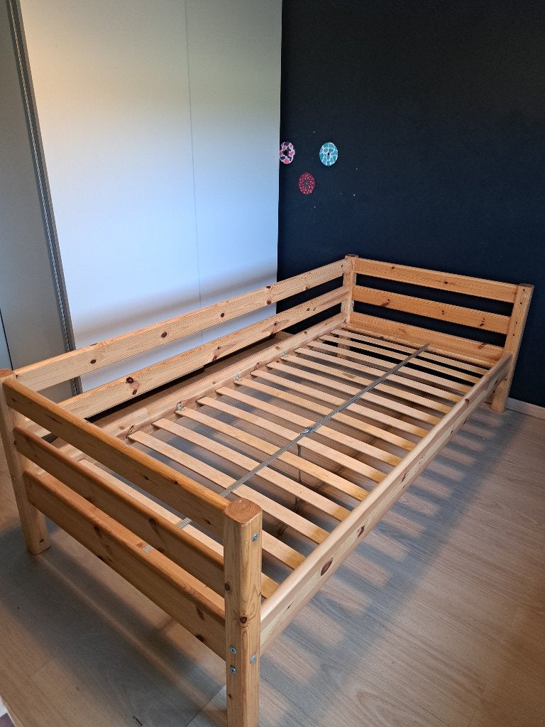 Lit simple FLEXA Classic 90200 avec sommier à lattes, 85 à 100 cm, Sommier à lattes, Enlèvement, 180 cm ou plus