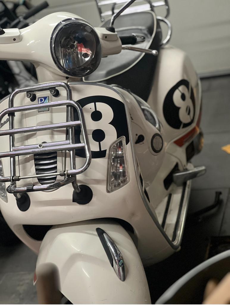 Vespa Gts 125i Super Sport, Fietsen en Brommers, Ophalen, Zo goed als nieuw
