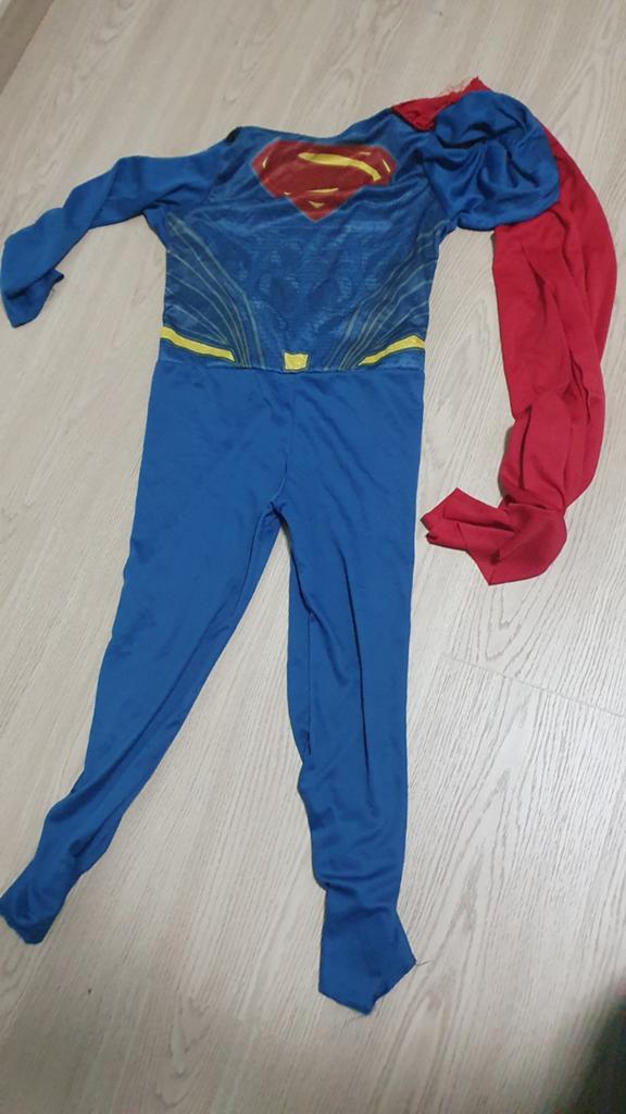 Verkleedkleren superman in perfecte staat, Ophalen