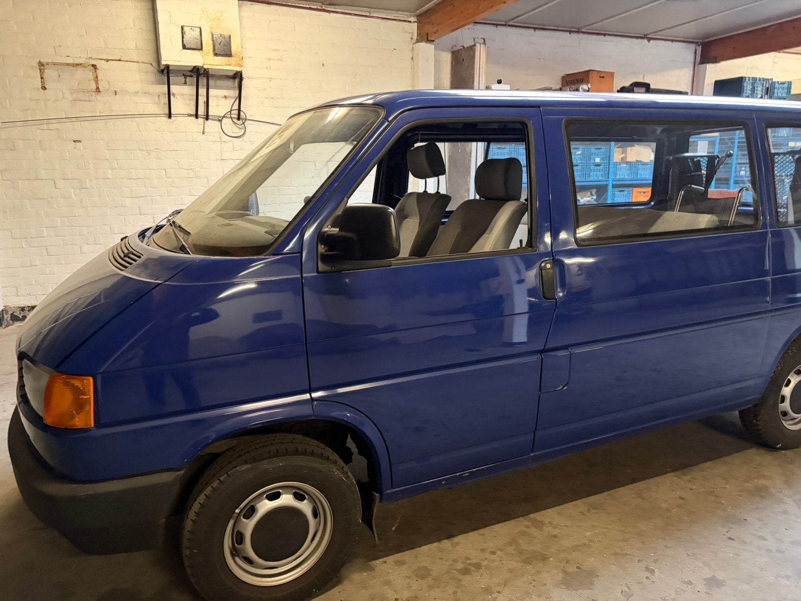 Volkswagen Transporter T4 oldtimer bus, Auto's, Volkswagen, Particulier, Overige carrosserie, 1800 cc
