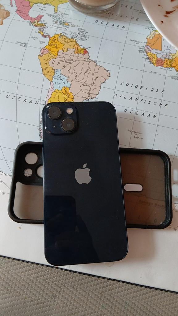 Iphone 13 - Comme neuf Pas chere, Telecommunicatie, Mobiele telefoons | Hoesjes en Screenprotectors | Apple iPhone, Ophalen, Zo goed als nieuw