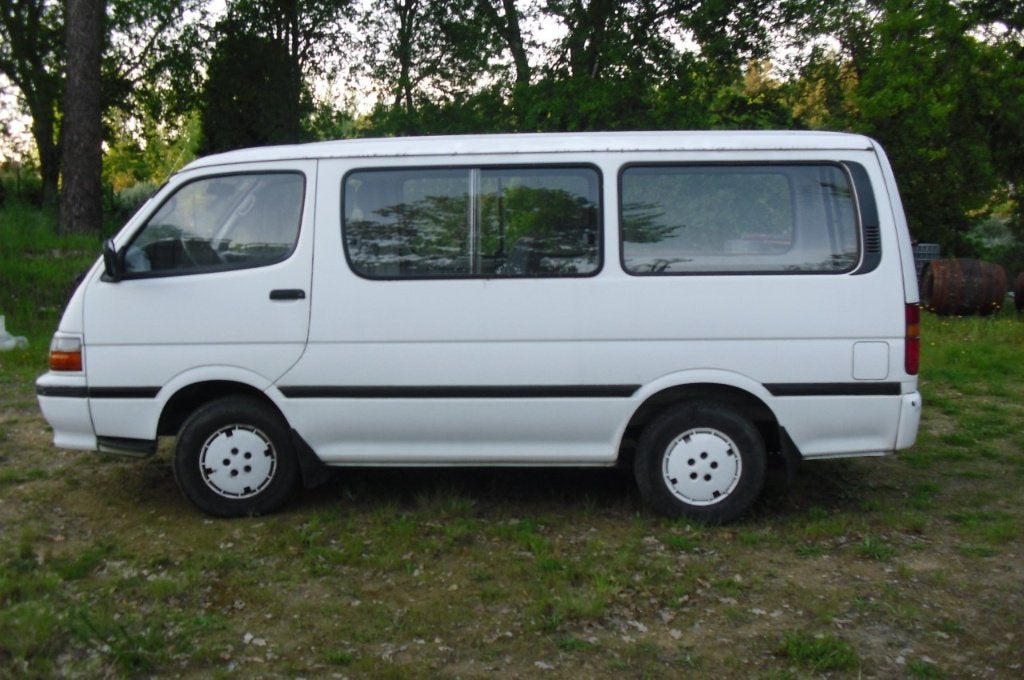 Toyota Hiace  9 zitter  VW transporter 2.4D Ambulance T4 5 z, Auto's, Voorwielaandrijving, 4 deurs, Wit, 9 zetels