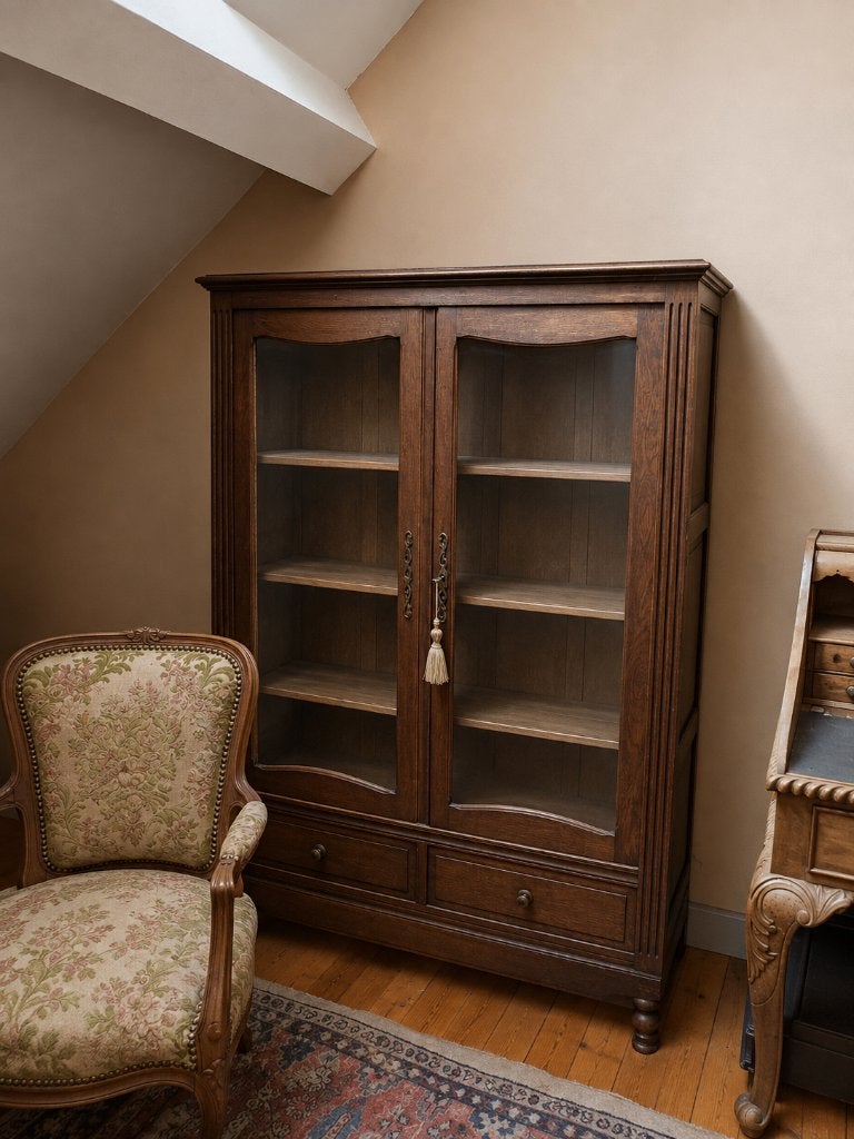 Antieke houten bibliotheekkast met glazen deuren, Ophalen, Gebruikt, Eikenhout, Classique
