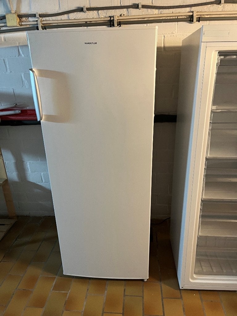 2 diepvriezers 153 liter (H142x55Bx55D) - Inventum EDV142A++, Minder dan 60 cm, Zo goed als nieuw, 140 tot 160 cm, Vrijstaand