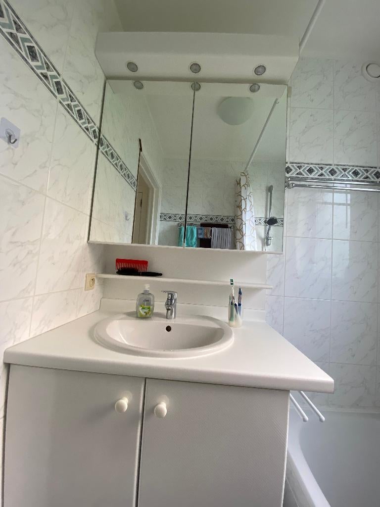 Badkamermeubel met spiegelkast en verlichting, Huis en Inrichting, Badkamer | Badkamermeubels, Ophalen, 50 tot 100 cm, 150 tot 200 cm