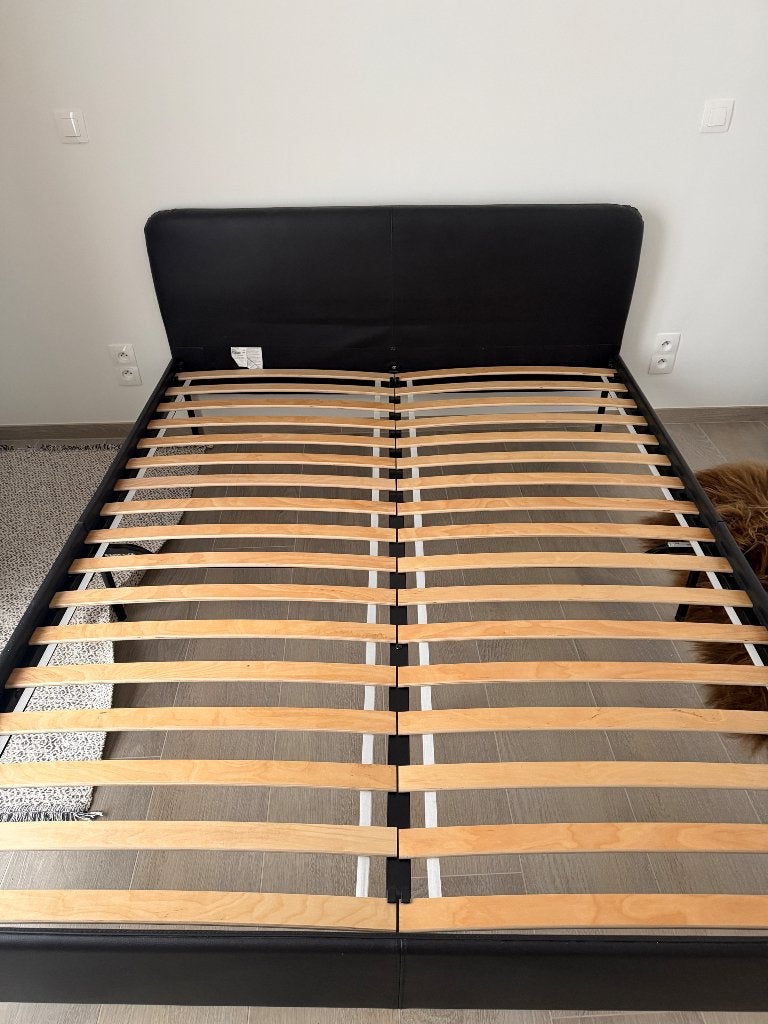IKEA bed + matras, Ophalen, Zwart, Tweepersoons, Zo goed als nieuw