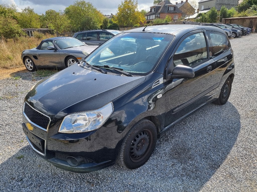 CHEVROLET AVEO 1.2i / MARCHAND / EXPORT / VENDU DANS L'ETAT, Auto's, Chevrolet, Voorwielaandrijving, 1206 cc, Stof, Boordcomputer