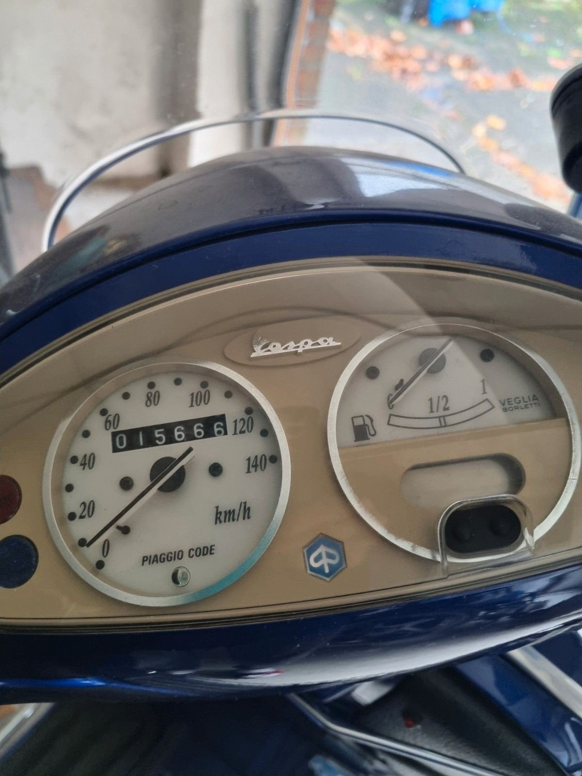 Vespa piaggio, Fietsen en Brommers, Scooters | Vespa, Ophalen
