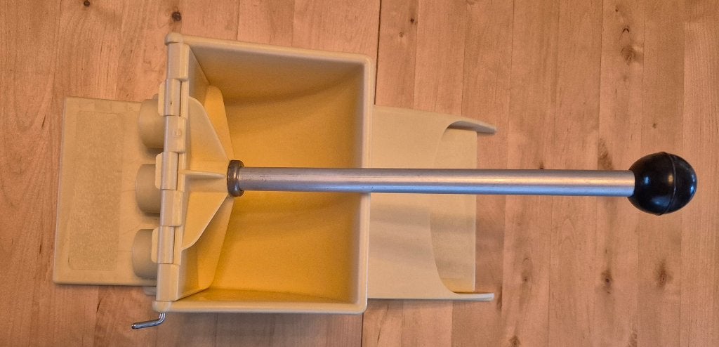 Millecroquettes krokettenmaker vintage, Huis en Inrichting, Overige typen, Ophalen of Verzenden, Zo goed als nieuw, Kunststof