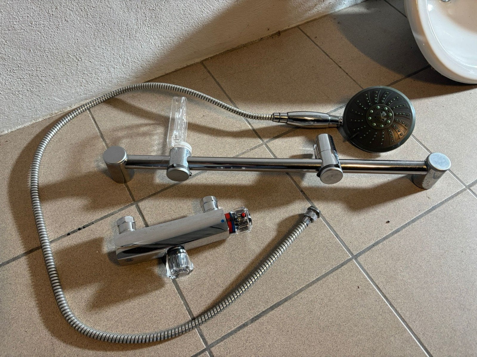 robinet thermostatique avec barre de douche, Enlèvement, Utilisé, Inox, Robinet