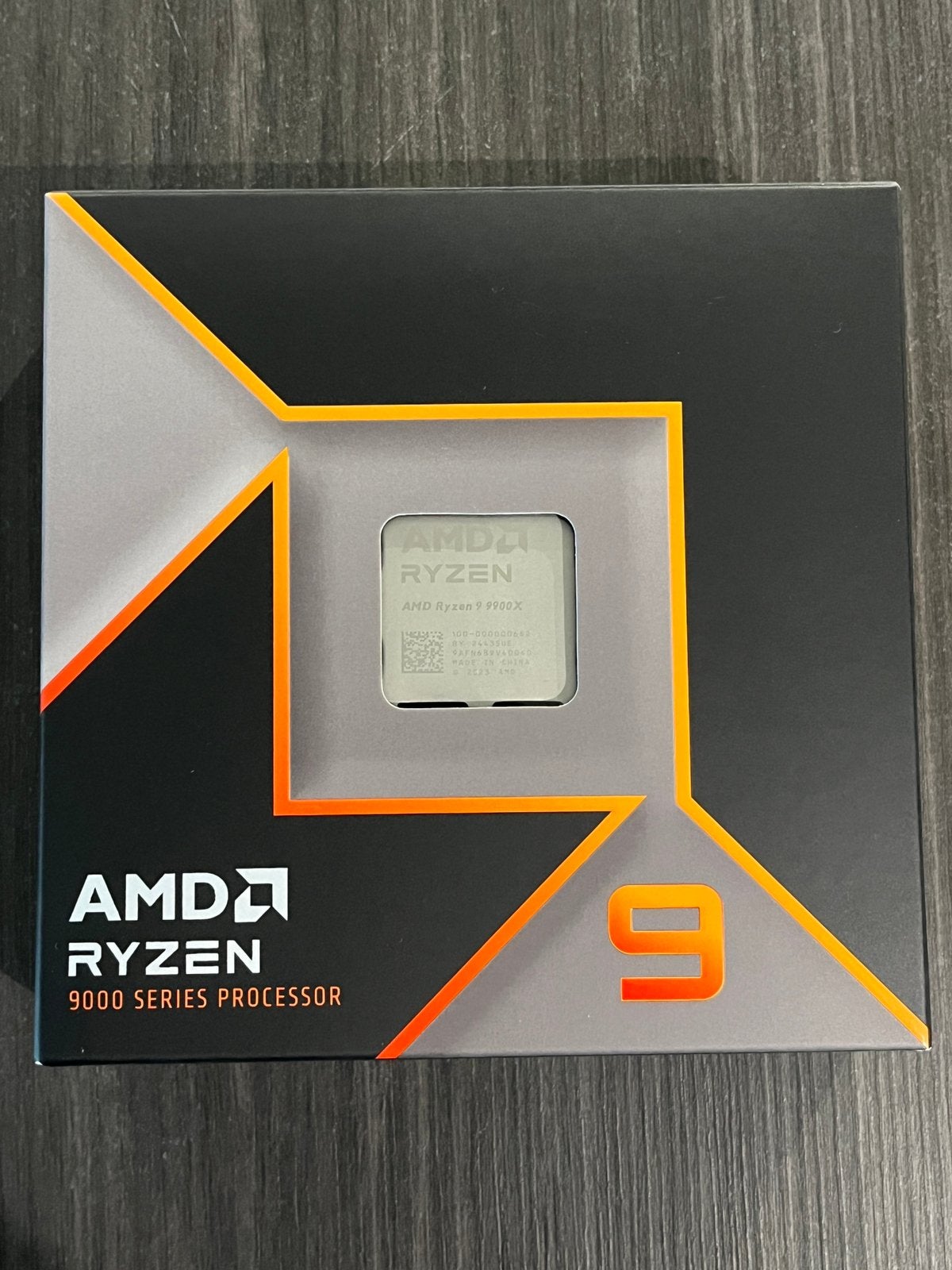 AMD Ryzen 9 9900X, Computers en Software, Ophalen of Verzenden, Zo goed als nieuw