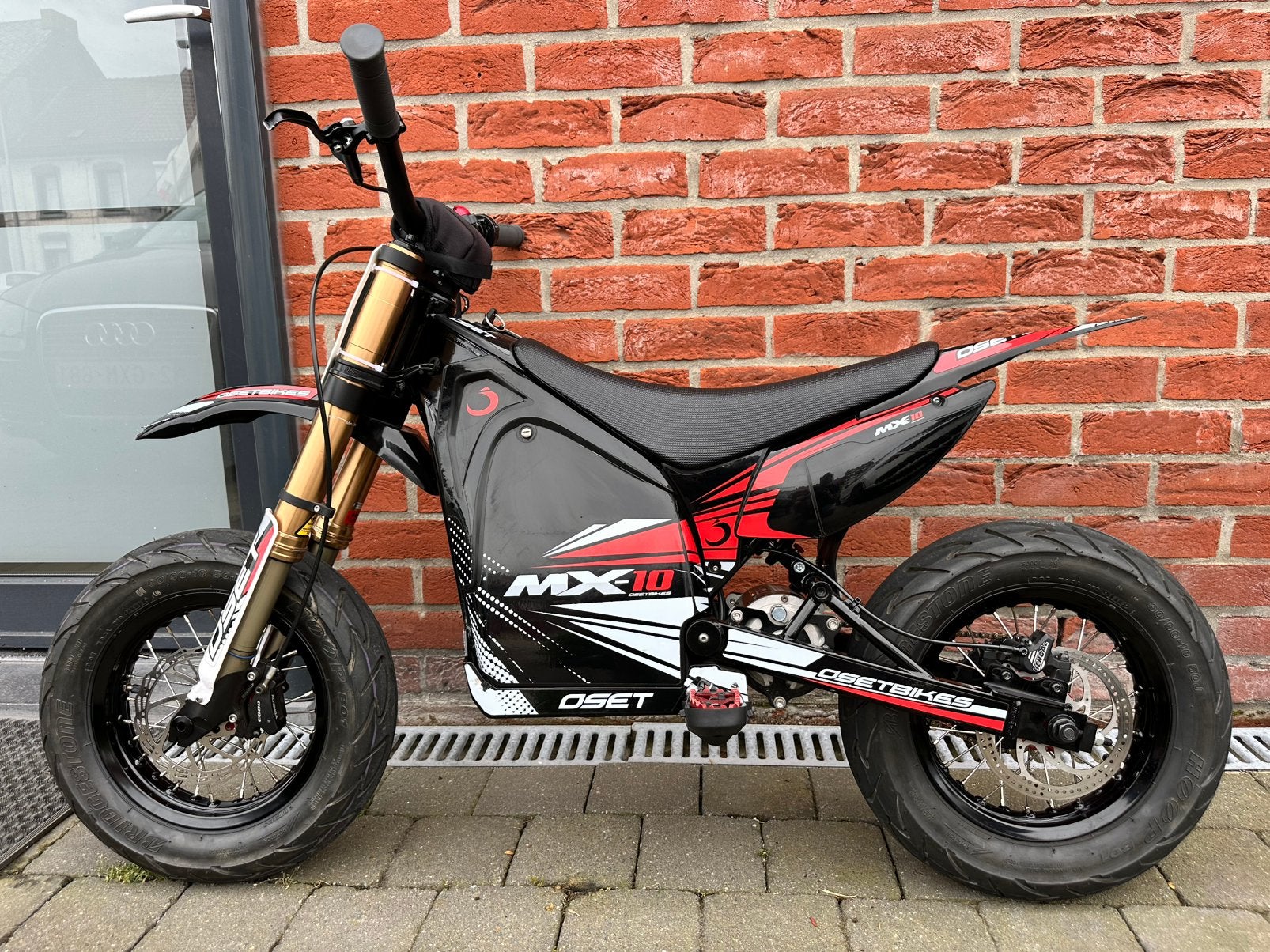 Oset MX10, Enlèvement, Comme neuf