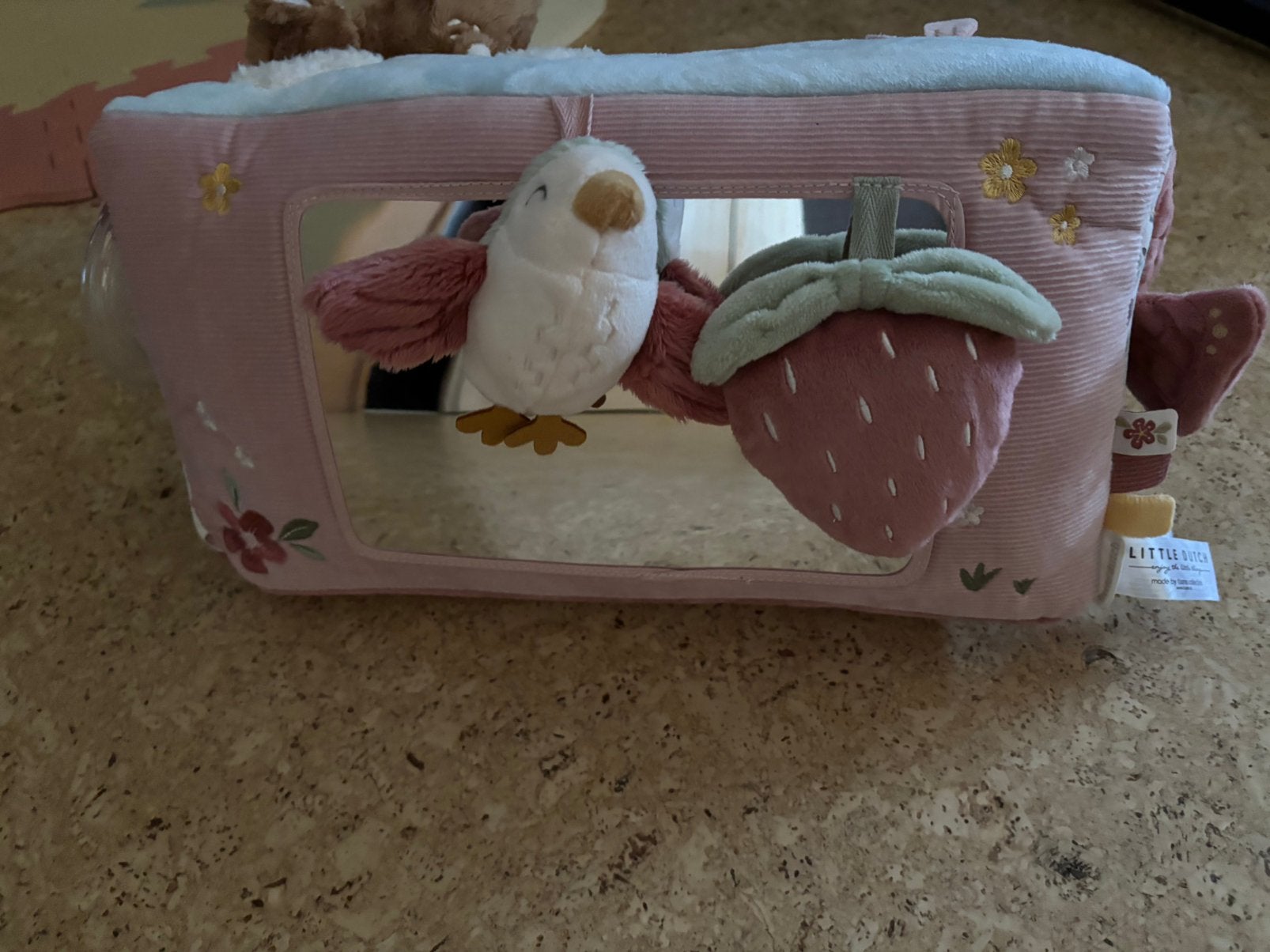 Activiteiten kubus little dutch, Kinderen en Baby's, Ophalen, Zo goed als nieuw