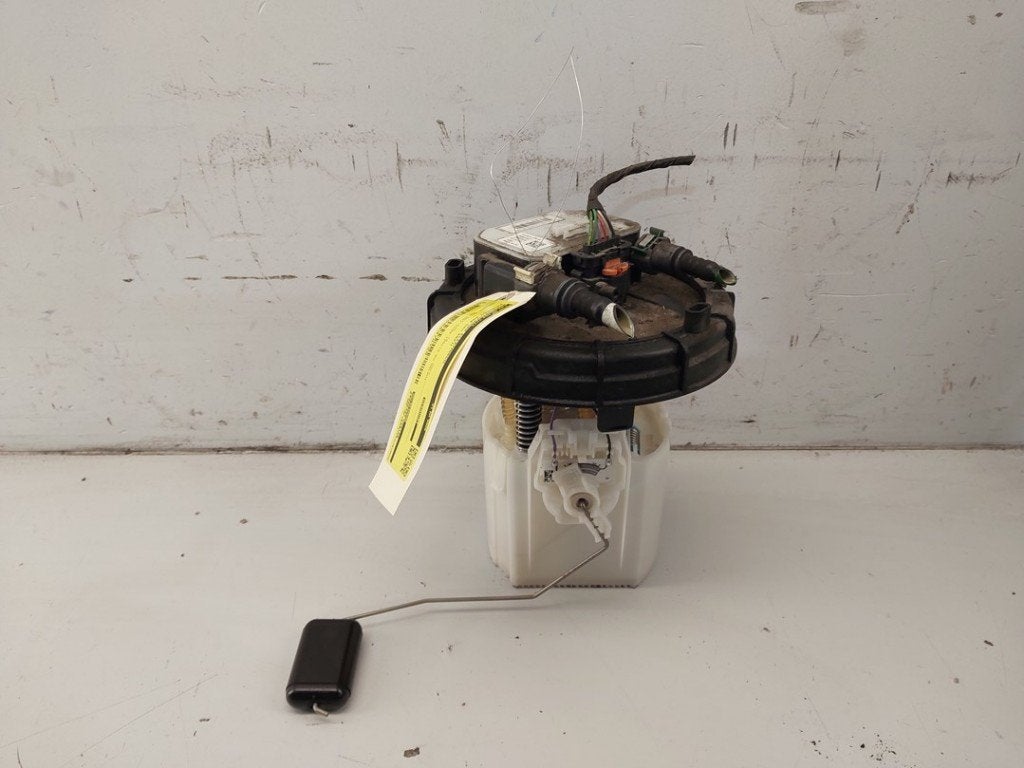 BRANDSTOFPOMP ELECT. 208 II (UB / UH / UP) (|9824049680|), Gebruikt, Lisa.Scalzo@aptiv.com, Peugeot, Aptiv PLC