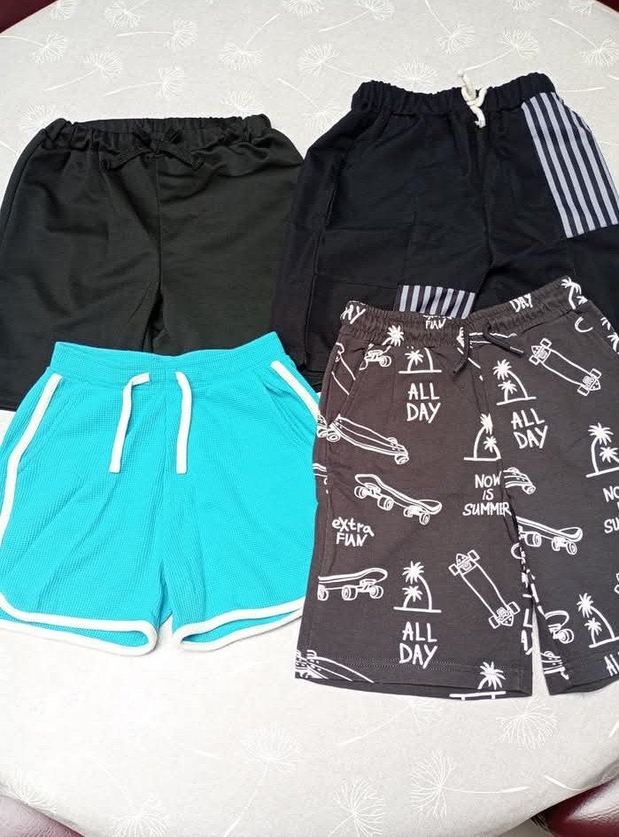 8A lot shorts, Enfants & Bébés, Enlèvement ou Envoi