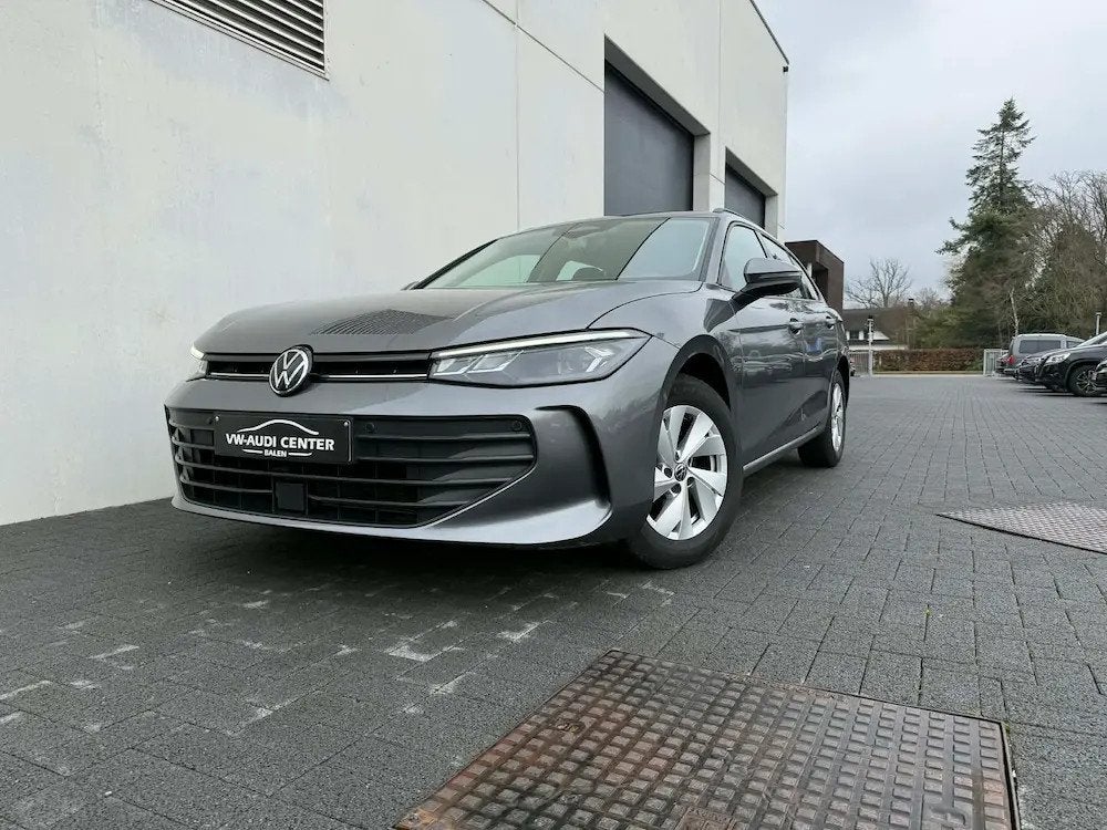 Volkswagen Passat VARIANT 1.5eTSI 150PK DSG REAR CAMERA APP, Auto's, Volkswagen, Automaat, Stof, 4 cilinders, Bedrijf