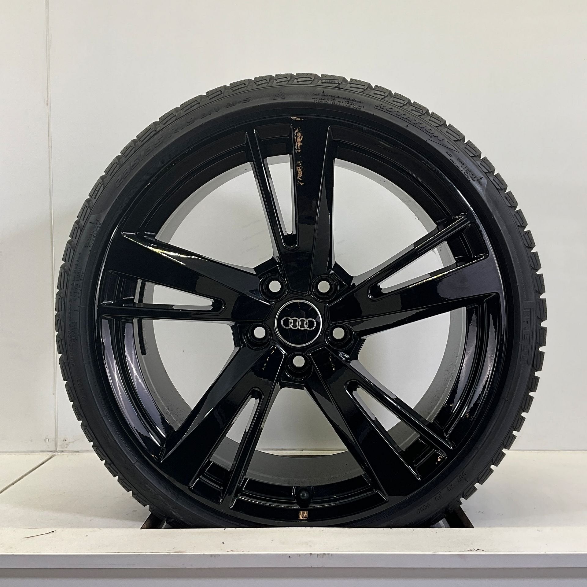 NIEUW AUDI A3 SET VElGEN + WINTERBANDEN 19 INCH, Neuf, Pneus et Jantes, Pneus hiver, Véhicule de tourisme