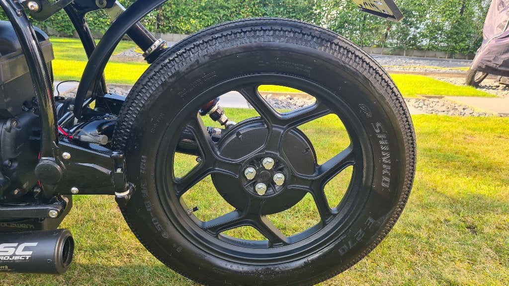 Refurbished WALZWERK velgen R80 e.a. met nwe SHiNKO banden, Ophalen, Nieuw