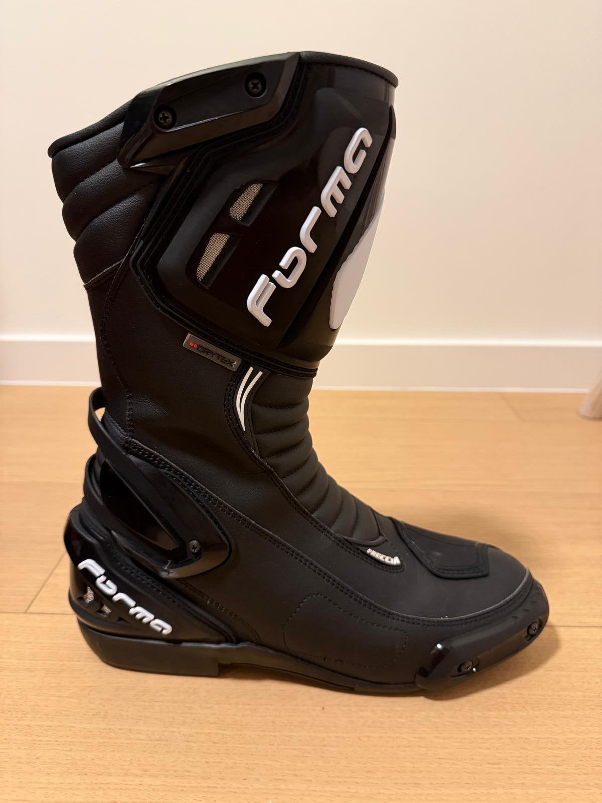 Nieuwe motorlaarzen Forma maat 44, Motoren, Verzenden