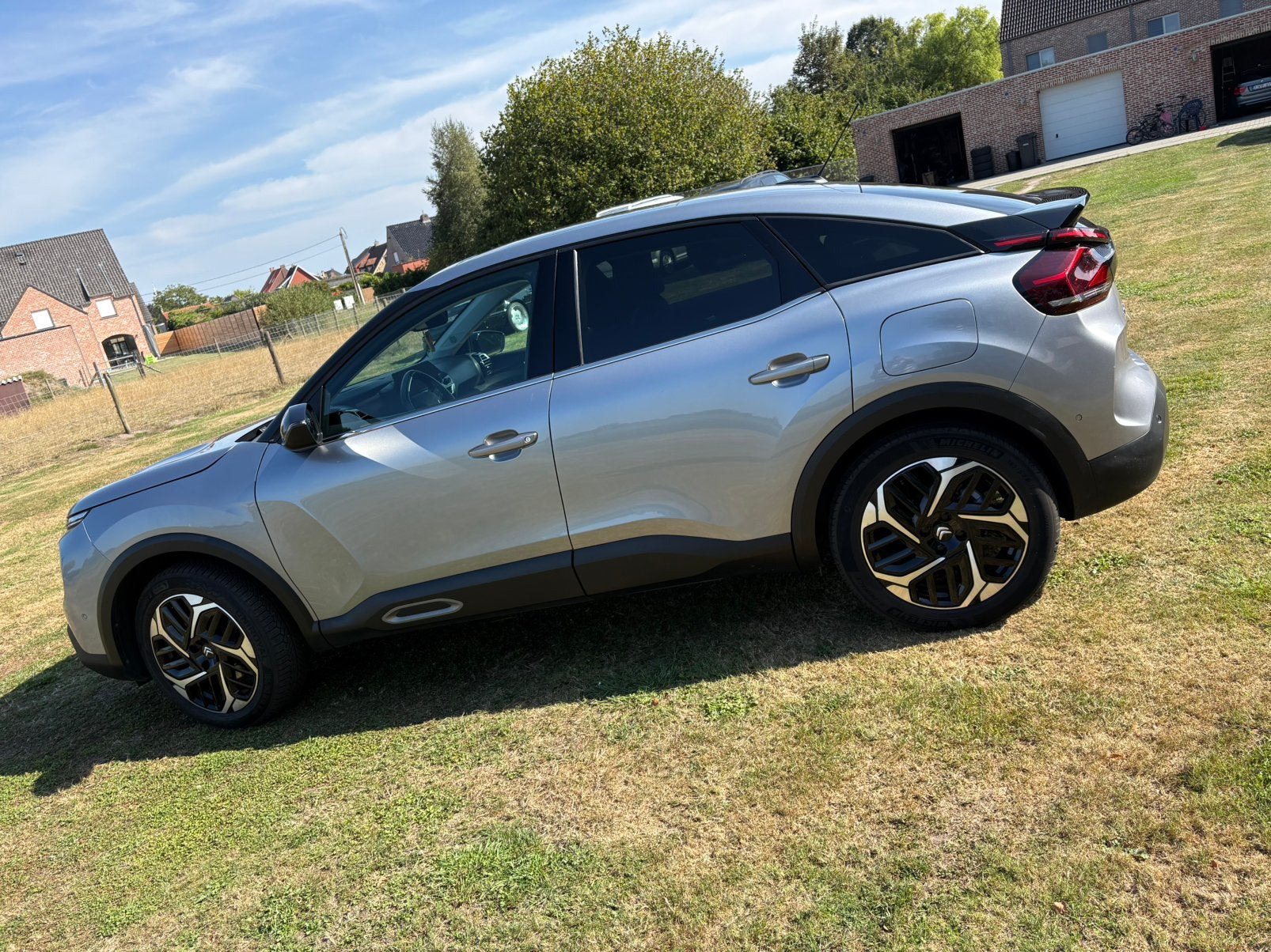 Citroen c4 pure tech, Autos, Citroën, Achat, Entretenue par le concessionnaire, Noir, 5 portes