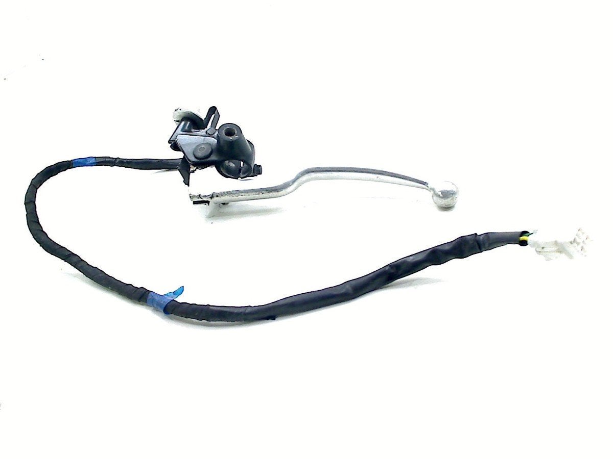 EMBRAYAGE LEVIER Yamaha Niken GT 2021- (MXT850D) (01-2021/-), Dhr. S. di Majo, Utilisé, Info@cama-motorparts.nl, P.J. Troelstraweg 8 8
3144 CX  MAASSLUIS, NL