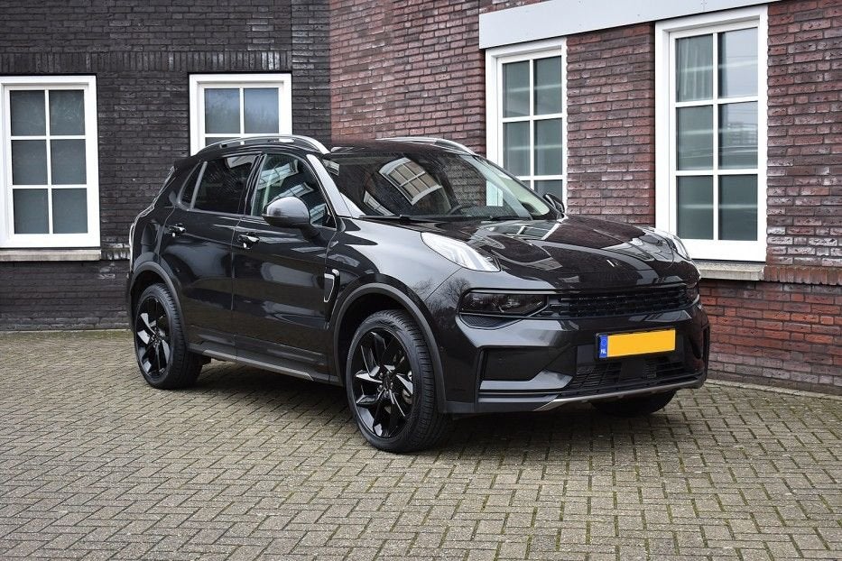 Lynk&Co 01 1.5 PHEV - BLACK PACK - trekhaak Wij zijn op afsp, Auto's, Lynk & Co, Bedrijf, Hybride Elektrisch/Benzine
