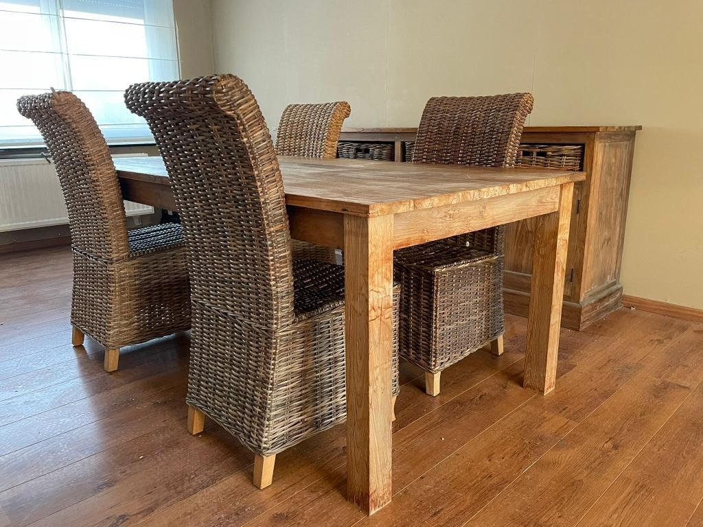 William Winston massief houten eettafel + 4 stoelen, Ophalen, Gebruikt, Landelijk, 4 tot 6 stoelen