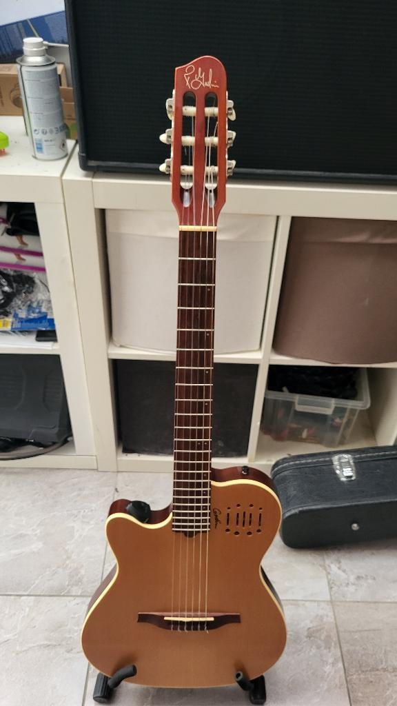 Guitare godin multiac nylon encore gaucher, Musique & Instruments, Enlèvement, Utilisé, Résonateur ou Guitare dobro, Avec valise
