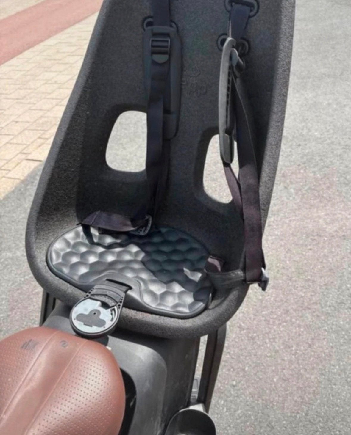 Thule fietsstoel, Ophalen, Gebruikt