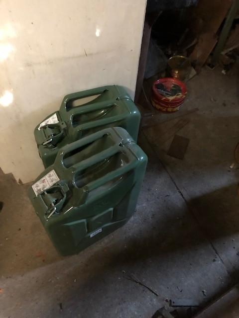 jerrycan, Ophalen, Zo goed als nieuw
