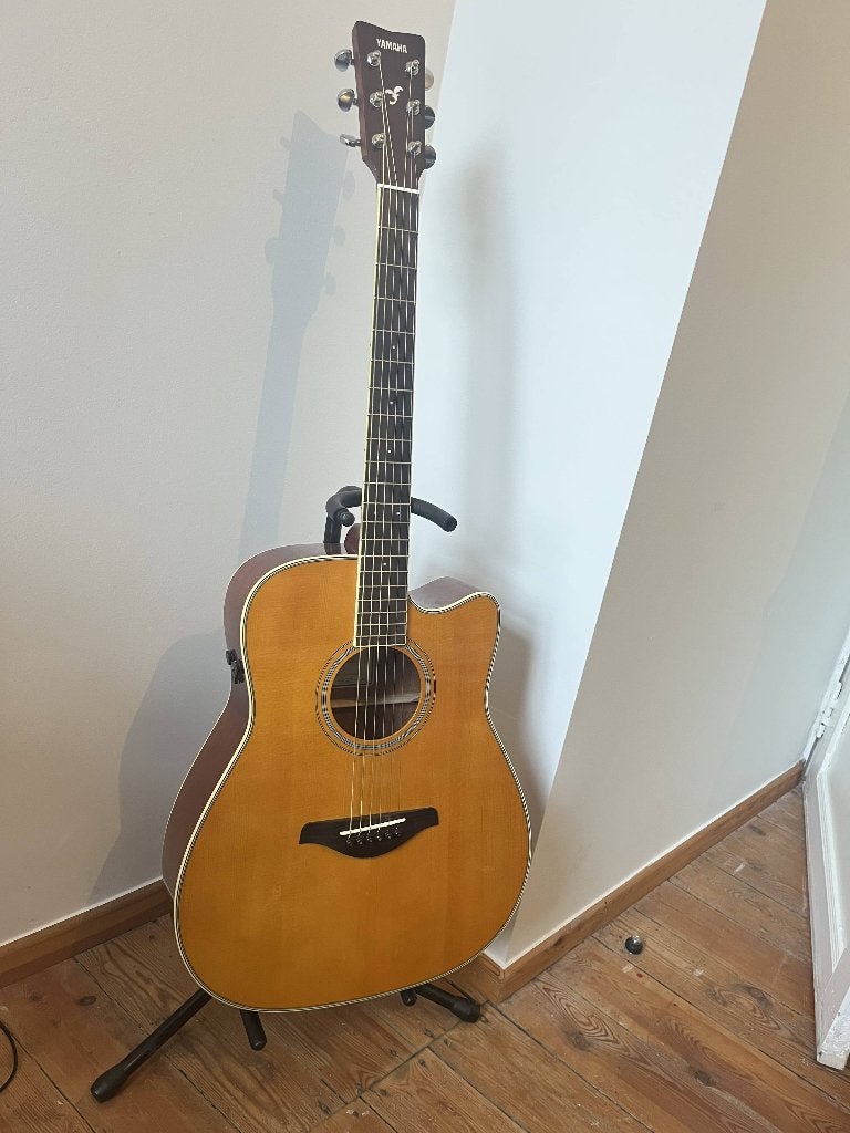 Akoestische Gitaar - Yamaha FGC-TA, Enlèvement, Comme neuf, Guitare Western ou Guitare Folk, Avec valise