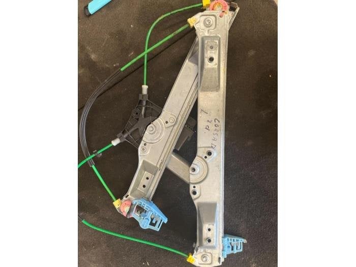 Ruitmechaniek 2Deurs links-voor van een Opel Corsa, Gebruikt, -, -, Opel