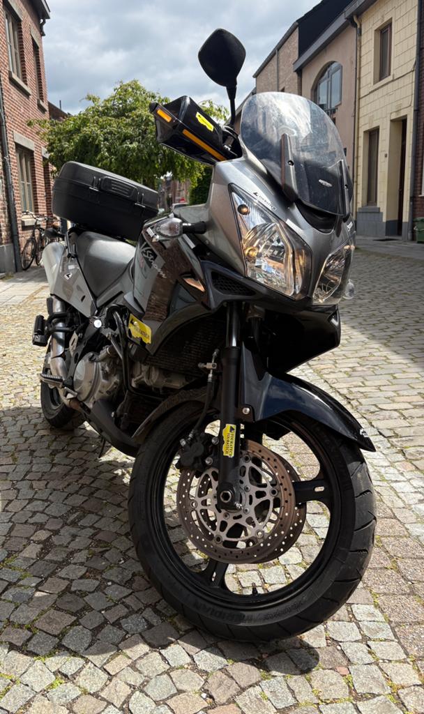 Suzuki DL 1000 V-Strom, Motoren, Motoren | Suzuki, 2 cilinders, Motorrijbewijs A, Gebruikt, Particulier