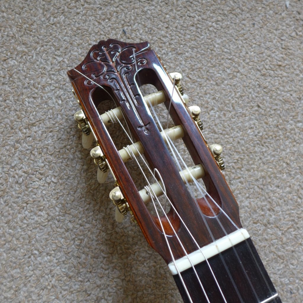 Japanse Klassieke Gitaar (Luxor) Gegraveerde Kop., Enlèvement, Utilisé