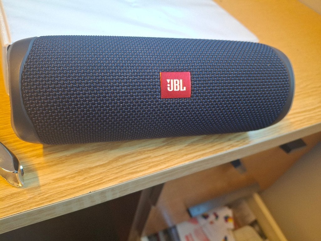 Jbl box, Audio, Tv en Foto, Ophalen, JBL, Zo goed als nieuw, Draagbare speaker