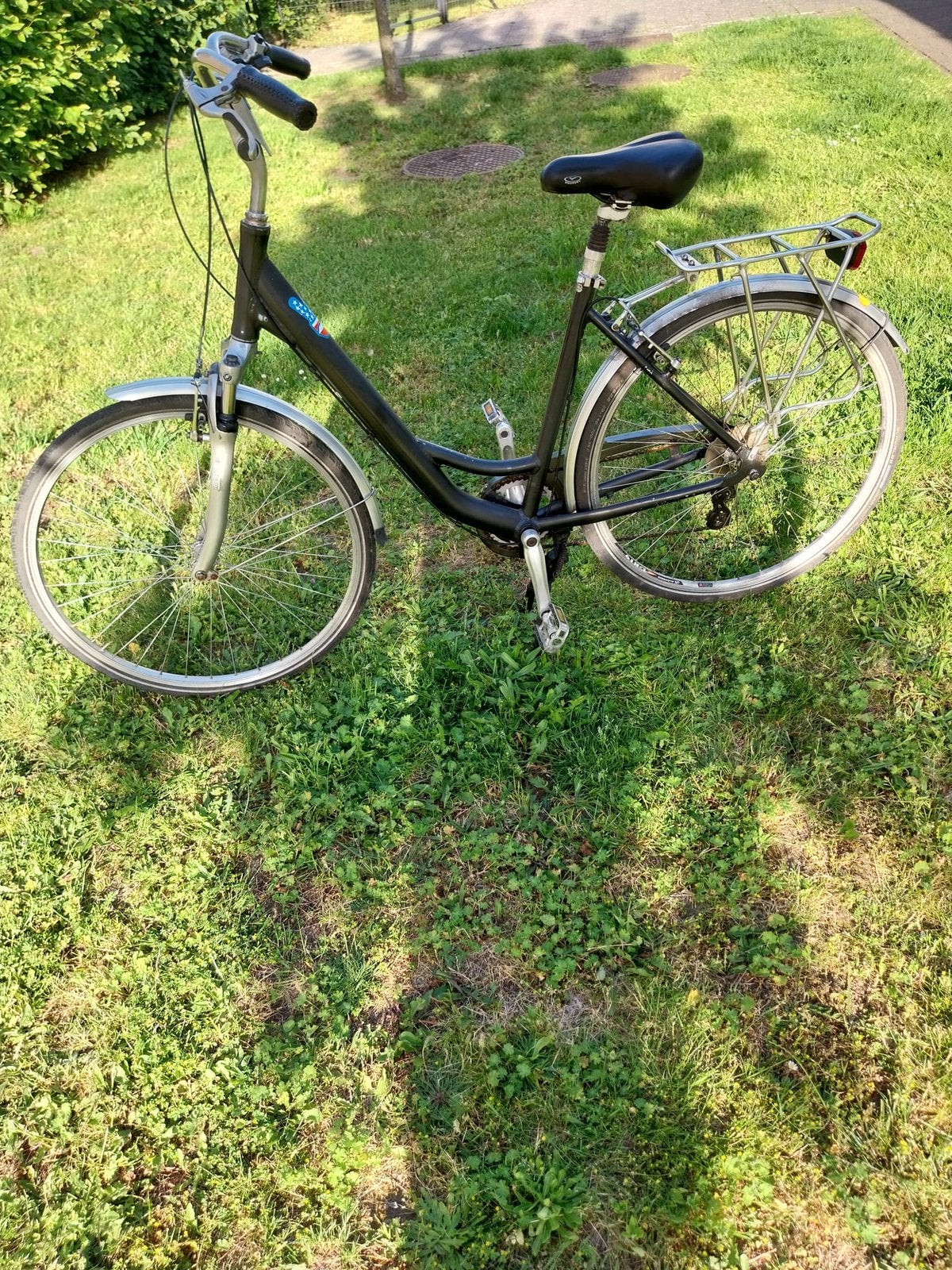 Damesfiets met versnellingen en voorvering in goede staat, Fietsen en Brommers, Ophalen, Zo goed als nieuw, Versnellingen