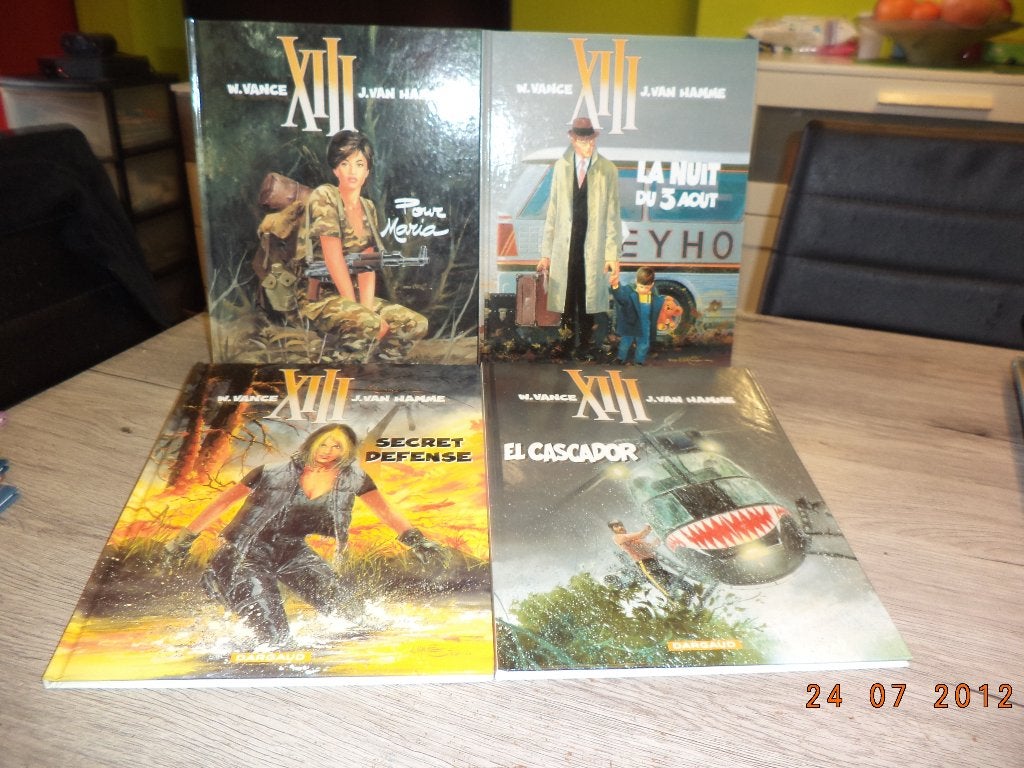 av 4 bd de XIII pour 10.00 euro, Meerdere stripboeken, Ophalen of Verzenden, Zo goed als nieuw